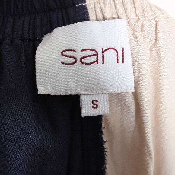 SANI Colorblock Bandeau & High Rise Short Set Embroidered Navy Cream Size Small - Picture 15 of 16